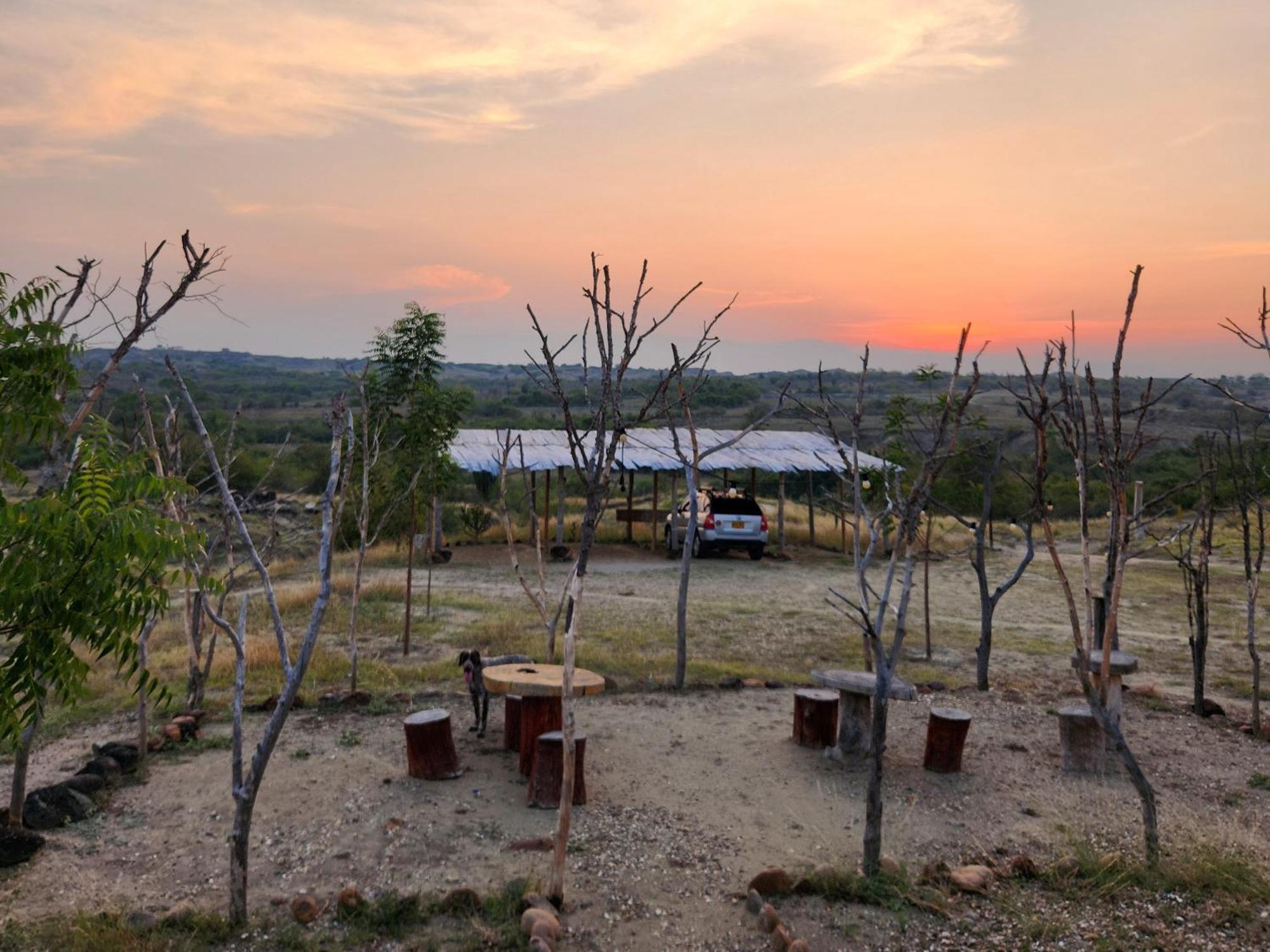 Mana Star Lounge Hotel Villavieja Dış mekan fotoğraf